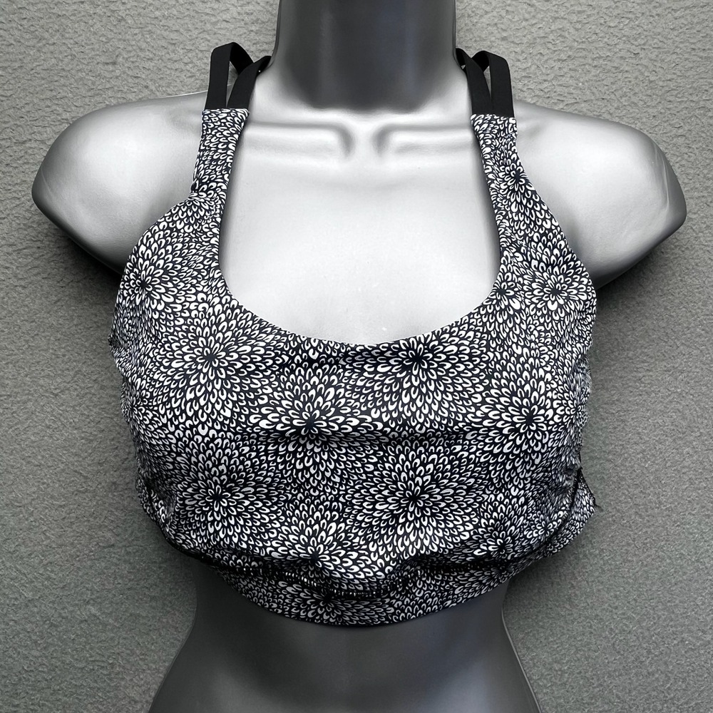 Lululemon Women Sports Bra Nylon Mandala Print Size 8 Strappy Back Energy Bra